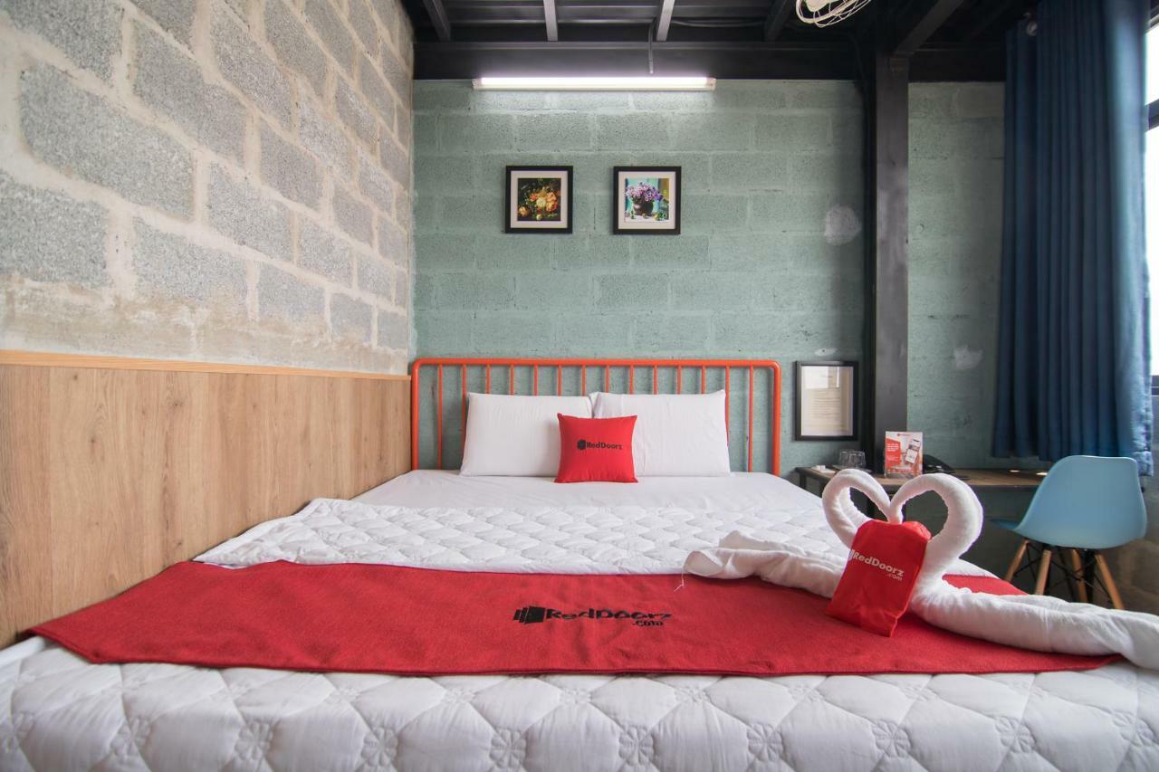Reddoorz Plus @ Ung Van Khiem Street Cidade de Ho Chi Minh Exterior foto